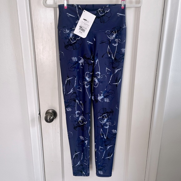 Fabletics Floral Blue Leggings - Picture 1 of 6